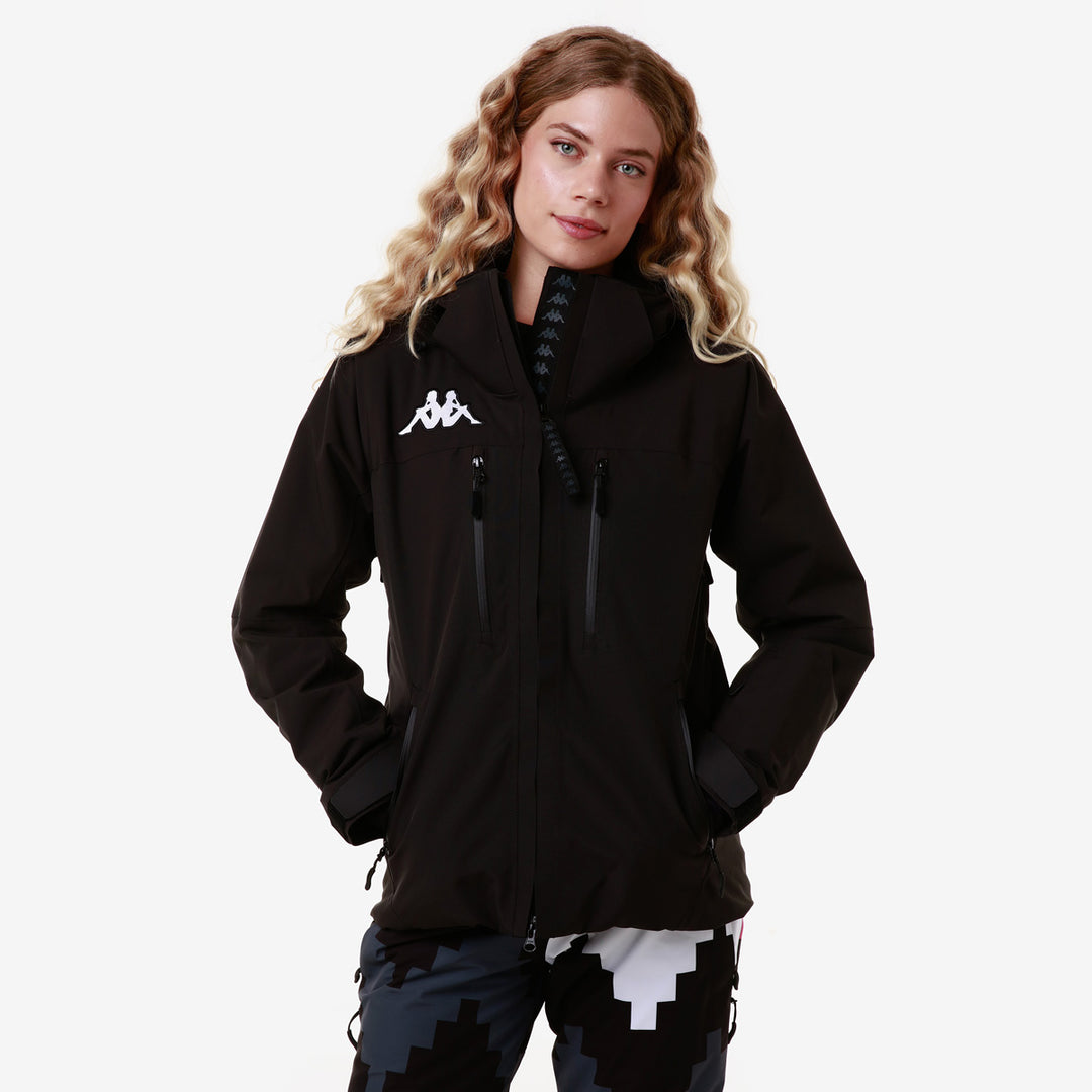 Manteau 6Cento 610 Noir Femme main