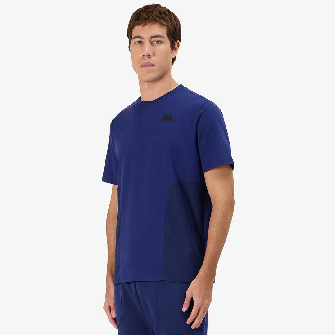 T-Shirt Gillido Bleu Homme main