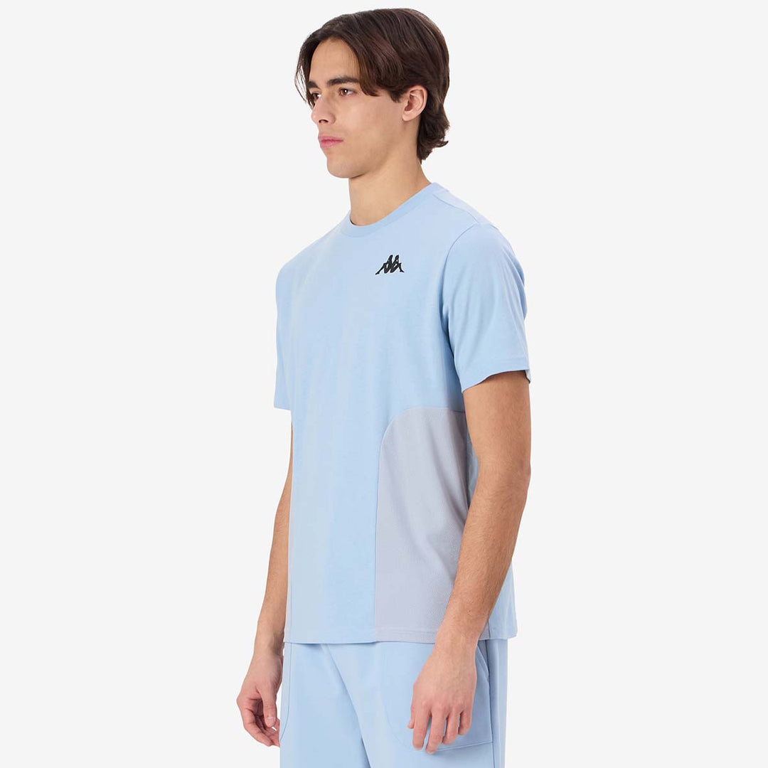 T-Shirt Gillido Bleu Homme main