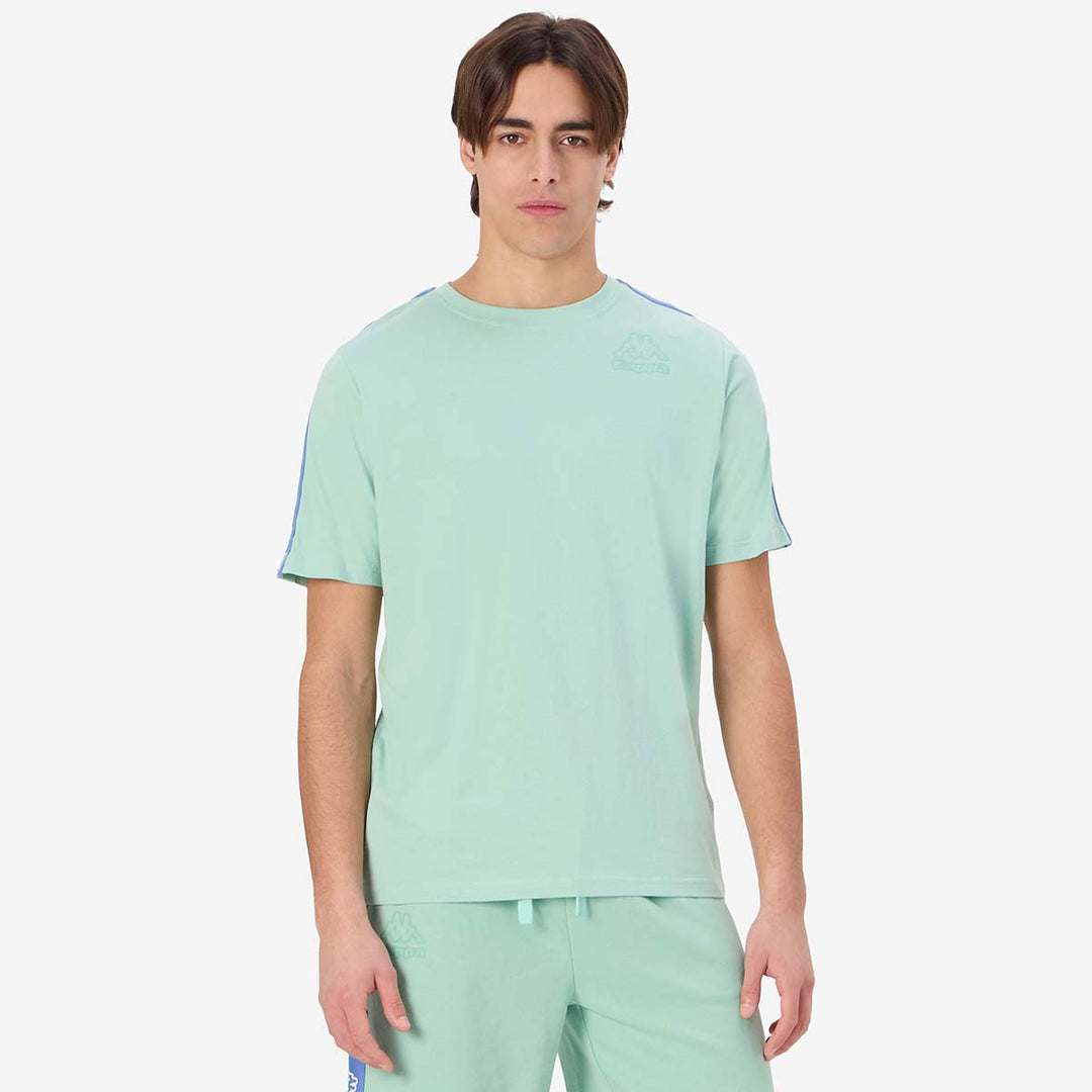 T-Shirt Tape Gramio Vert Homme main