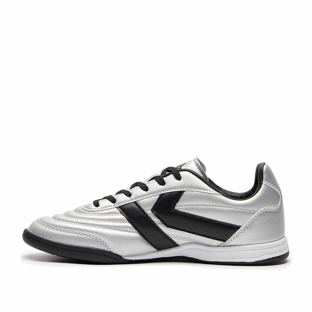 Baskets Pulse Gris Homme main