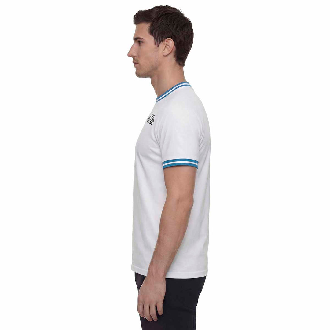 T-Shirt Iblaz Blanc Homme main