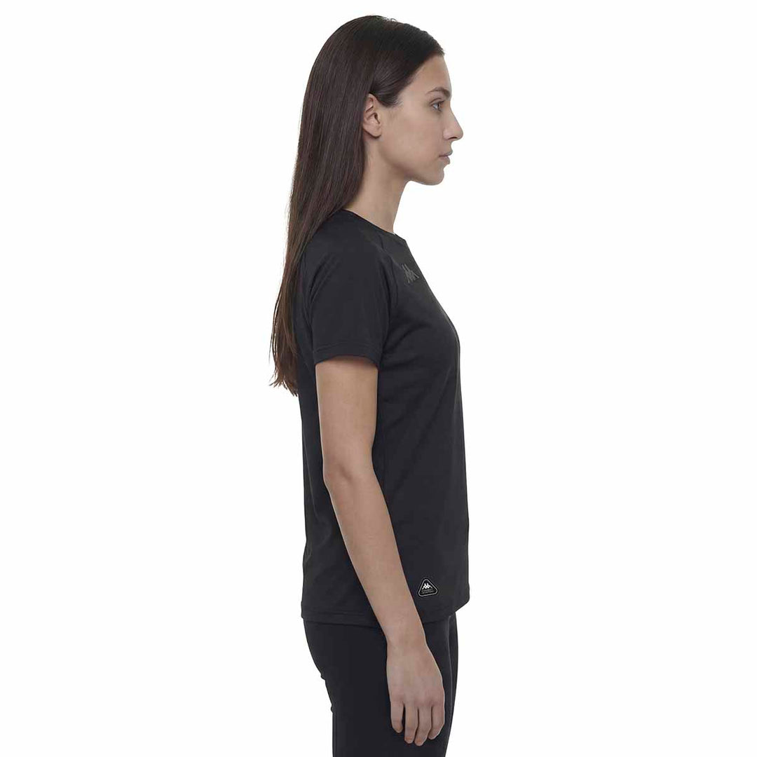 T-Shirt Ifad Noir Femme main