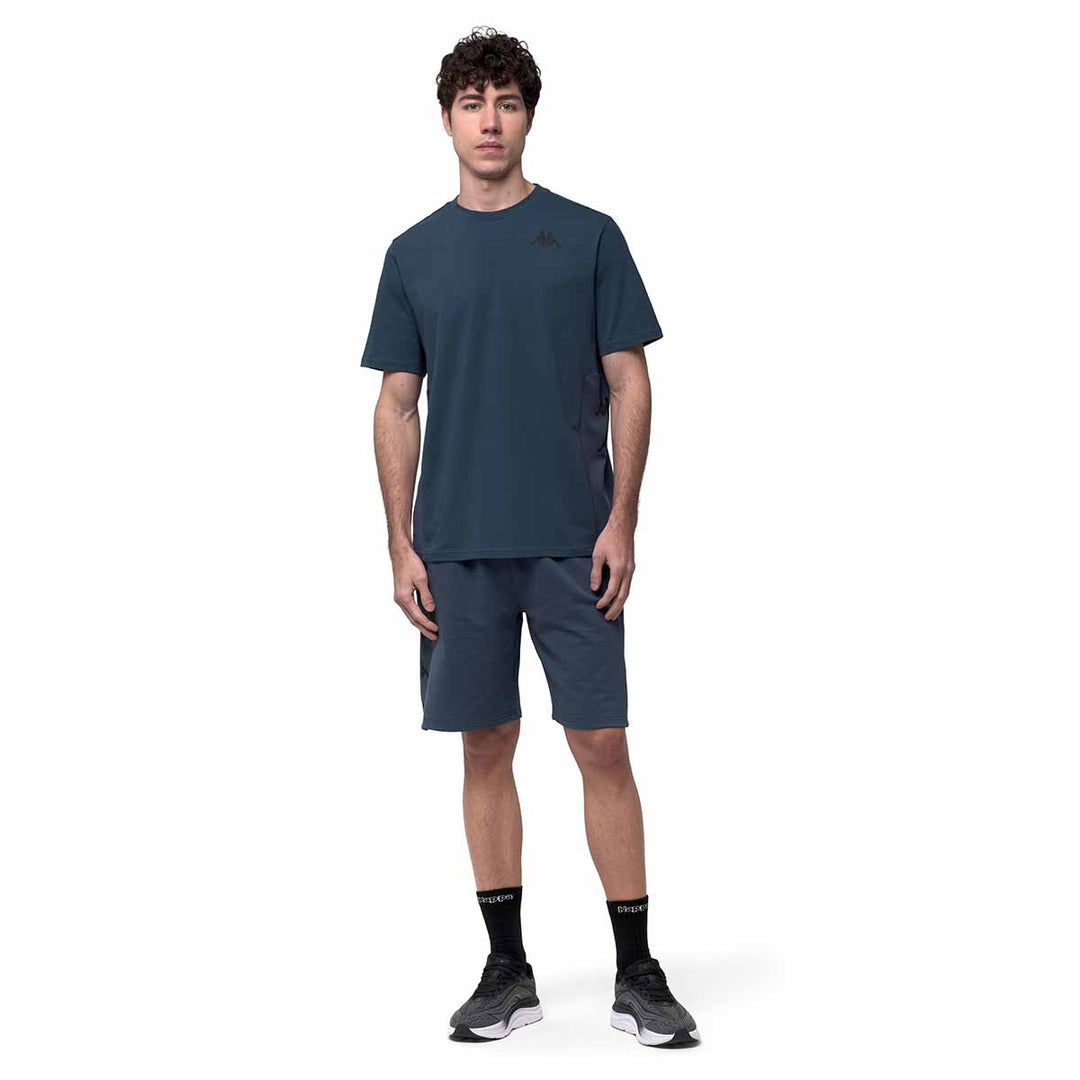 T-Shirt Irateko Bleu Homme main