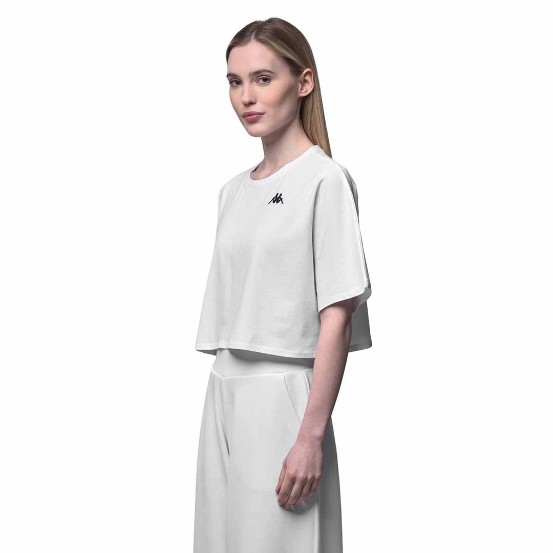 T-Shirt Icropa Blanc Femme main