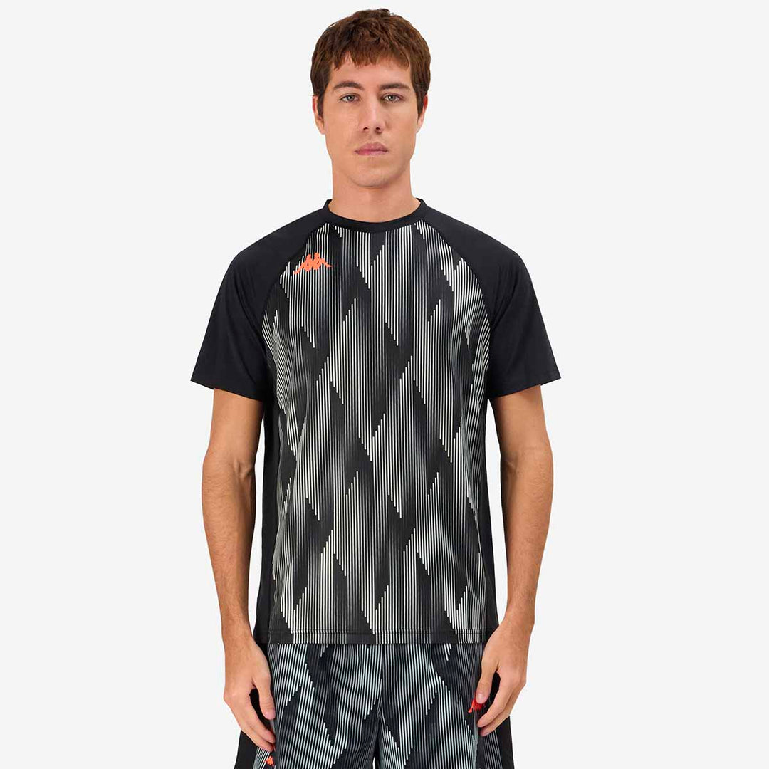 T-Shirt Kombat Gilon Noir Homme main