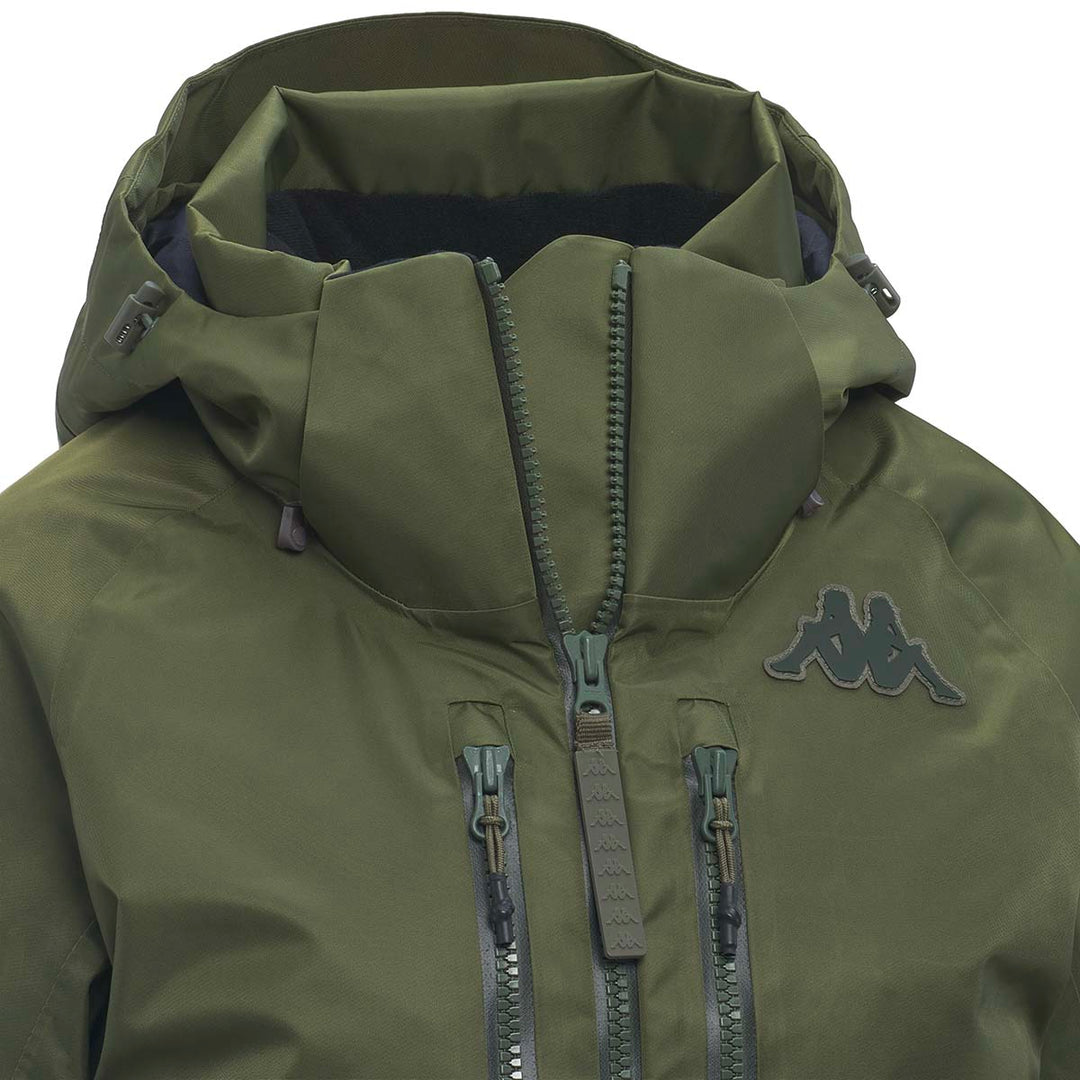 Manteau 6Cento 604R Vert Femme main