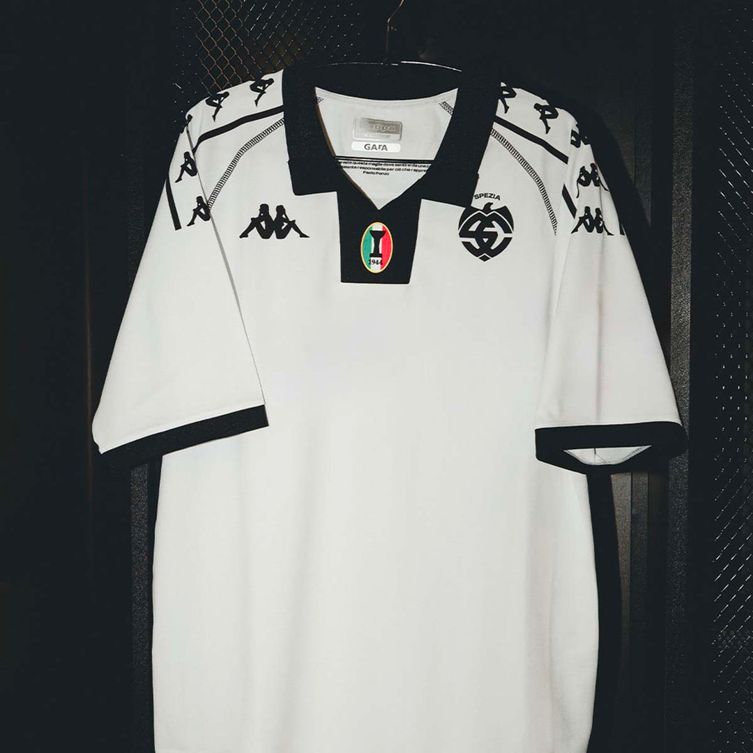 Maillot Kombat Home Spezia 24/25 Blanc Homme main